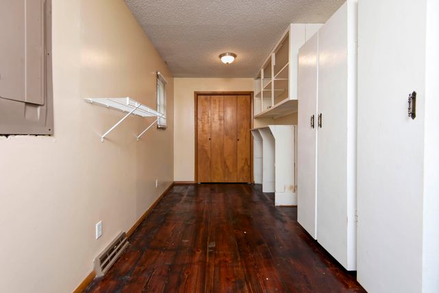 801 North 11th Avenue, Ozark, MO 65721