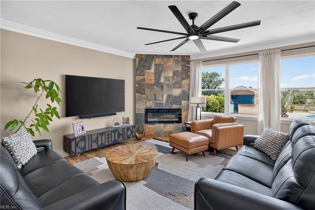 2069 Bierce DR, Virginia Beach, VA 23454