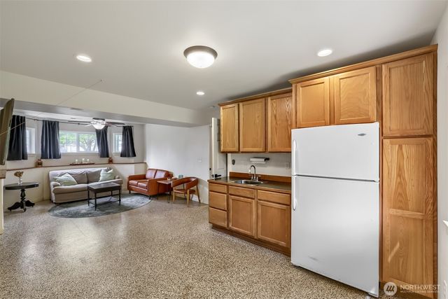 5219 64th Avenue NE, Marysville, WA 98270