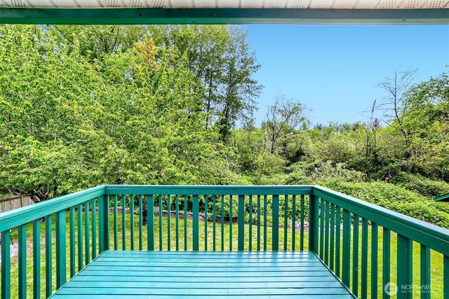 5219 64th Avenue NE, Marysville, WA 98270