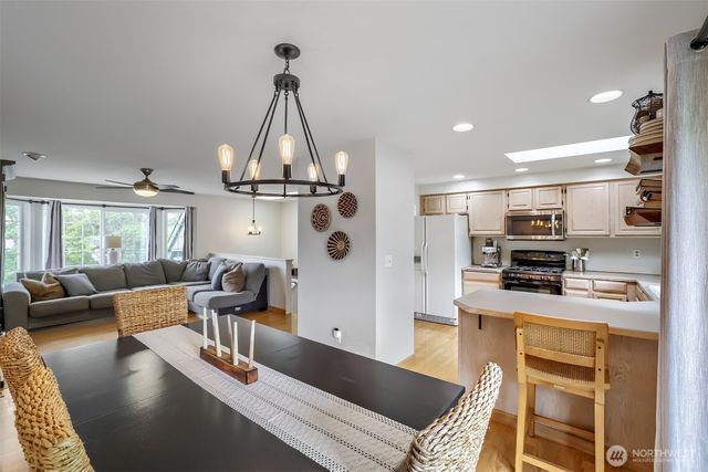5219 64th Avenue NE, Marysville, WA 98270