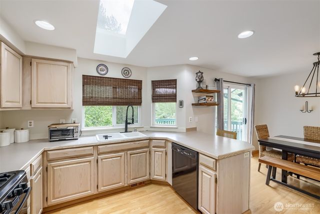5219 64th Avenue NE, Marysville, WA 98270