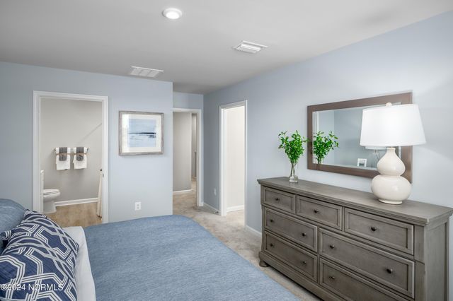 2069 Lewis Creek Circle NE, Winnabow, NC 28479