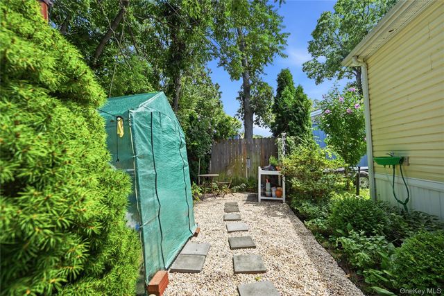 37 Unit 88 Hubbard Avenue 88, Riverhead, NY 11901
