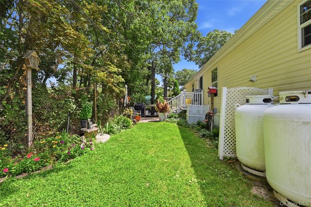 37 Unit 88 Hubbard Avenue 88, Riverhead, NY 11901