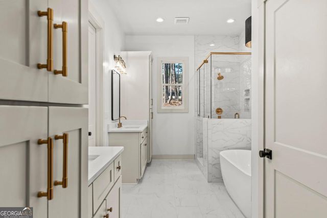 1570 Club Drive, Greensboro, GA 30642