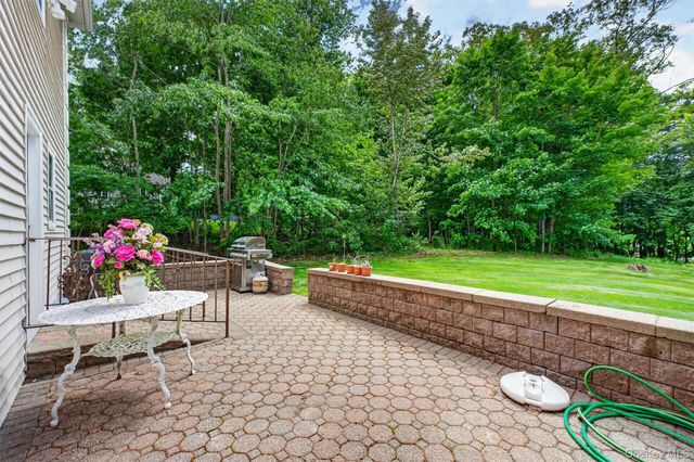 7 Pellbridge Drive, Hopewell Junction, NY 12533