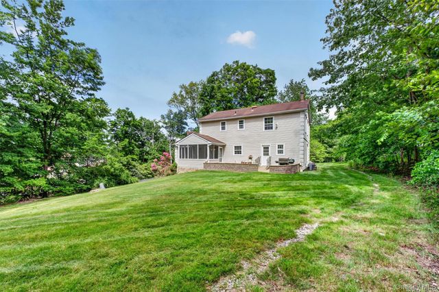 7 Pellbridge Drive, Hopewell Junction, NY 12533