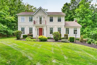 7 Pellbridge Drive, Hopewell Junction, NY 12533