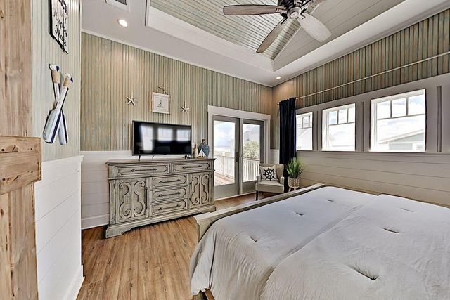 21233 Gulf Drive, Galveston, TX 77554