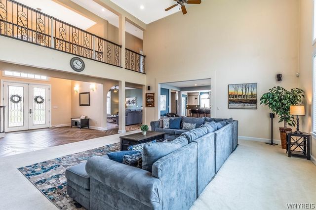 5010 East River Road, Grand Island, NY 14072