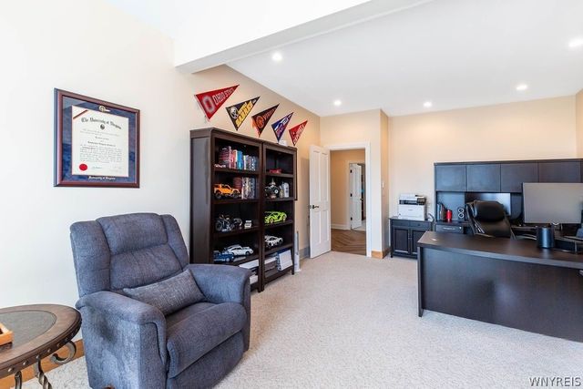 5010 East River Road, Grand Island, NY 14072