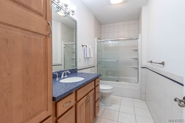 5010 East River Road, Grand Island, NY 14072