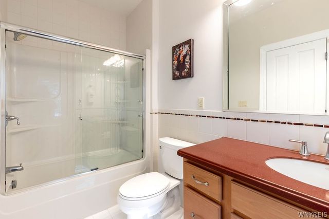 5010 East River Road, Grand Island, NY 14072