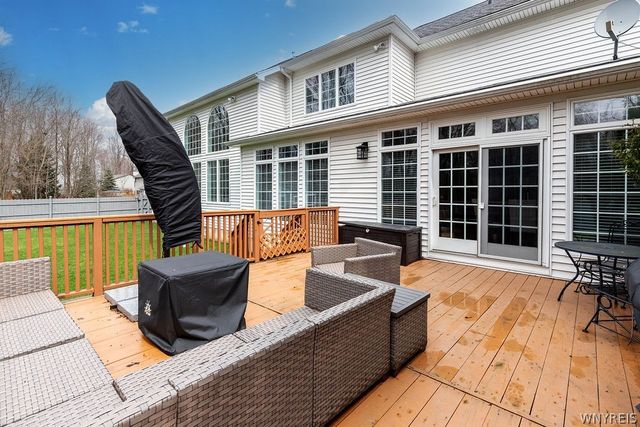 5010 East River Road, Grand Island, NY 14072