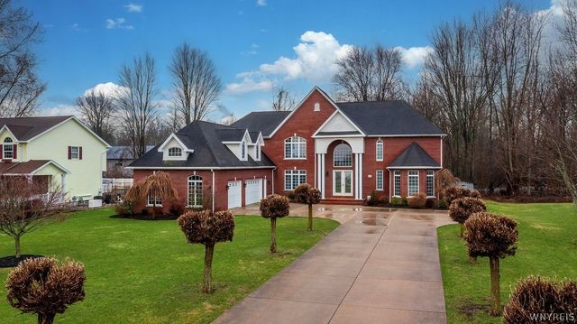 5010 East River Road, Grand Island, NY 14072