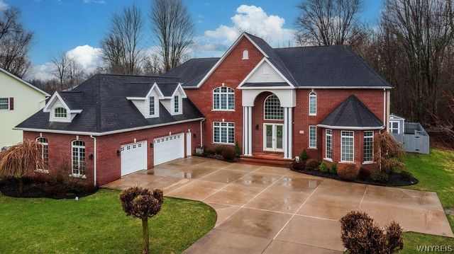 5010 East River Road, Grand Island, NY 14072