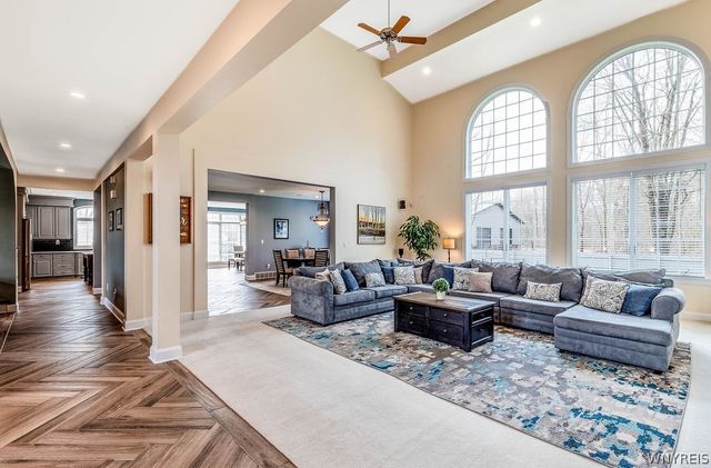 5010 East River Road, Grand Island, NY 14072