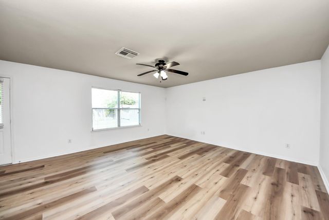 1718 Adobe Stone Drive, Humble, TX 77396