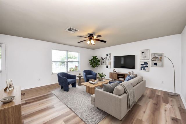 1718 Adobe Stone Drive, Humble, TX 77396