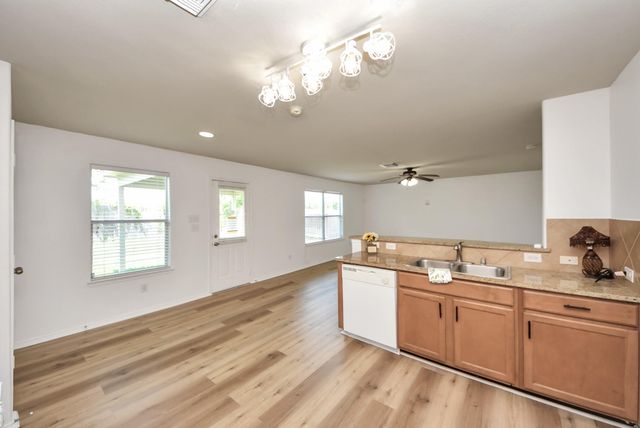 1718 Adobe Stone Drive, Humble, TX 77396
