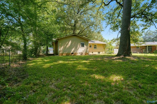 3311 Delia Lane NW, Huntsville, AL 35810