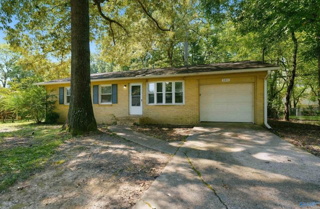 3311 Delia Lane NW, Huntsville, AL 35810
