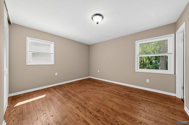 3311 Delia Lane NW, Huntsville, AL 35810
