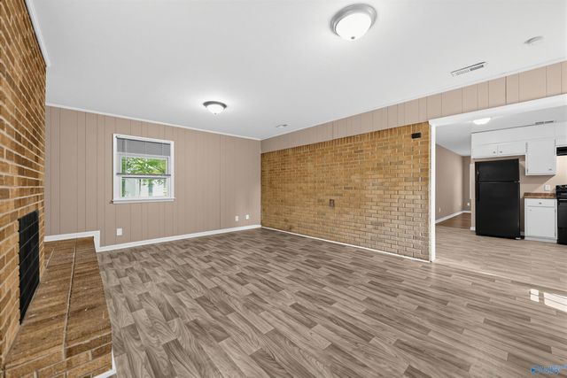 3311 Delia Lane NW, Huntsville, AL 35810