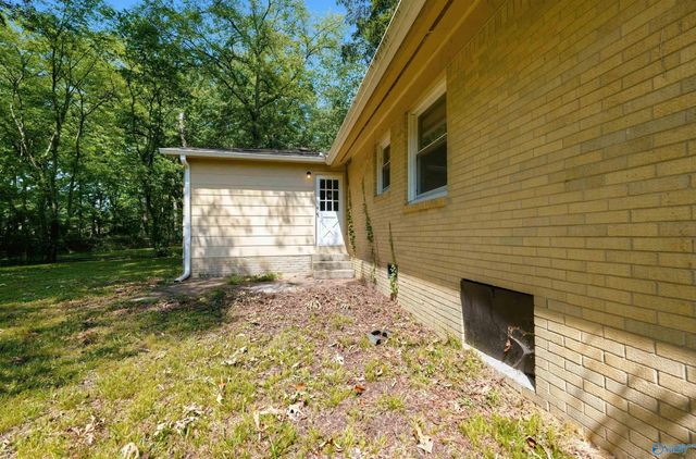 3311 Delia Lane NW, Huntsville, AL 35810