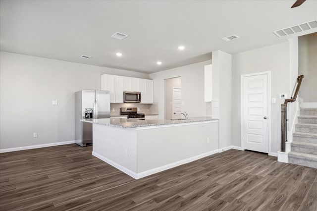 715 Gavin Walker Drive, Rosharon, TX 77583