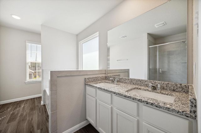 715 Gavin Walker Drive, Rosharon, TX 77583