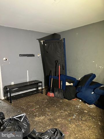 2468 N DOVER ST, Philadelphia, PA 19132