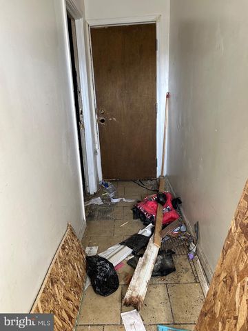 2468 N DOVER ST, Philadelphia, PA 19132