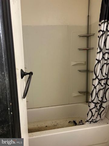 2468 N DOVER ST, Philadelphia, PA 19132