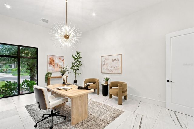 1076 SNELL ISLE BOULEVARD NE, St Petersburg, FL 33704