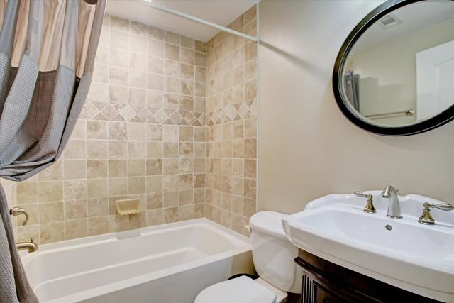 2003 Chilton Road, Houston, TX 77019
