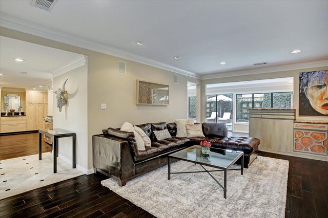 2003 Chilton Road, Houston, TX 77019