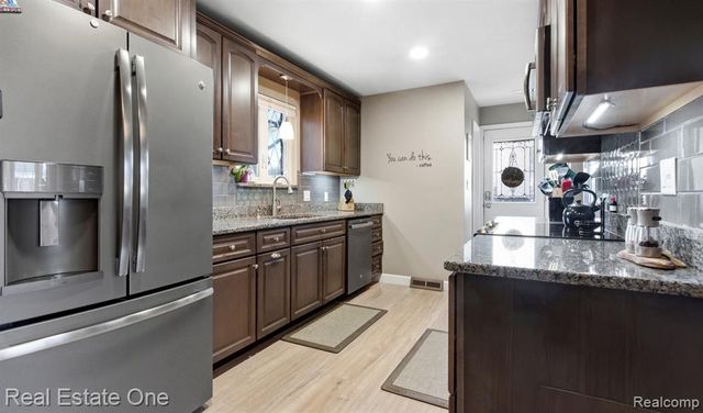 2515 15th Street, Wyandotte, MI 48192