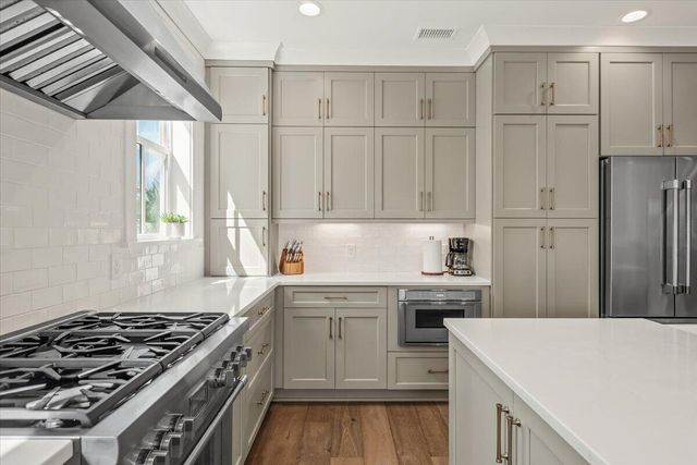 2586 Helmsman Road, Johns Island, SC 29455