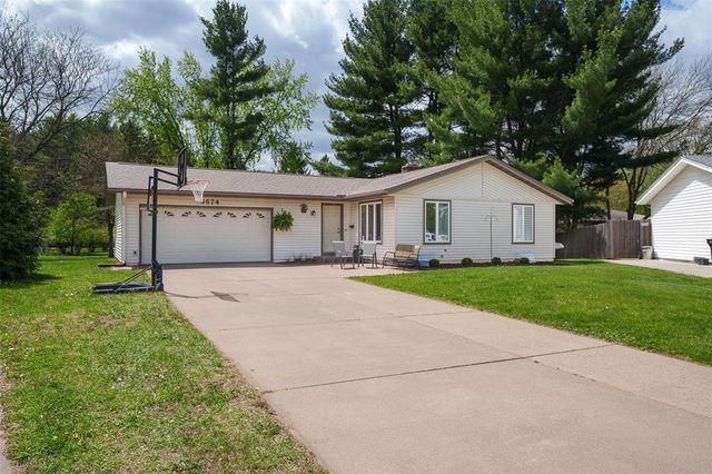 3674 S Mission Drive, Eau Claire, WI 54701