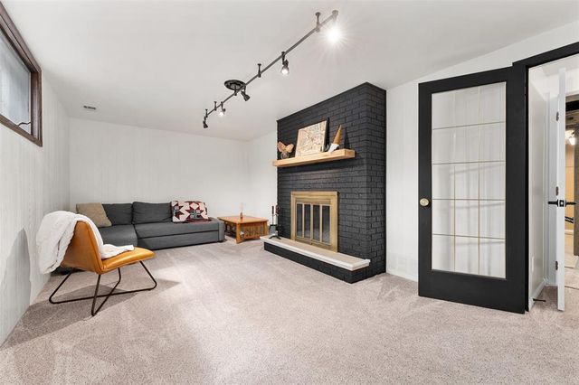 3674 S Mission Drive, Eau Claire, WI 54701