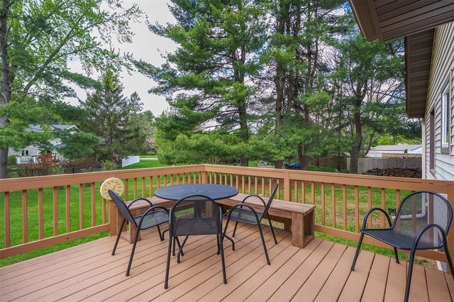 3674 S Mission Drive, Eau Claire, WI 54701