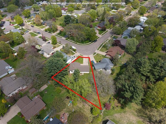 3674 S Mission Drive, Eau Claire, WI 54701