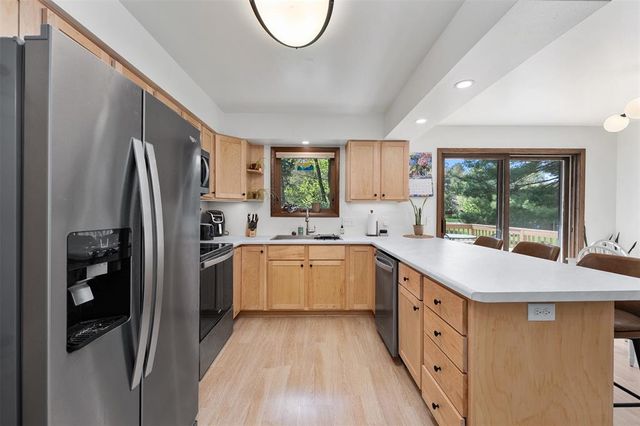 3674 S Mission Drive, Eau Claire, WI 54701