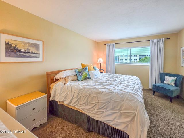 100 Silver Beach Ave Apt 614, Daytona Beach, FL 32118