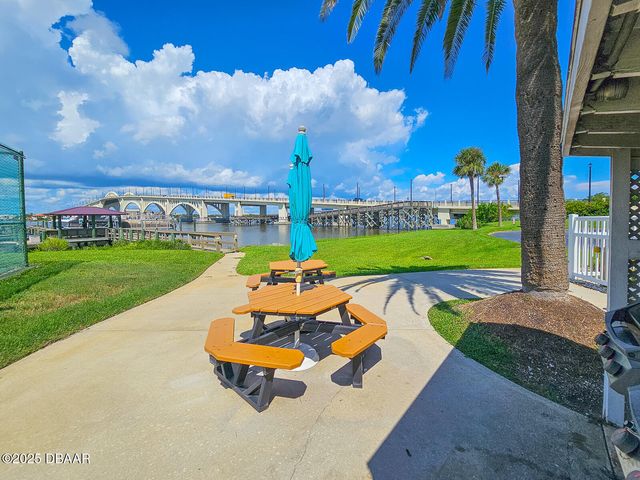 100 Silver Beach Ave Apt 614, Daytona Beach, FL 32118