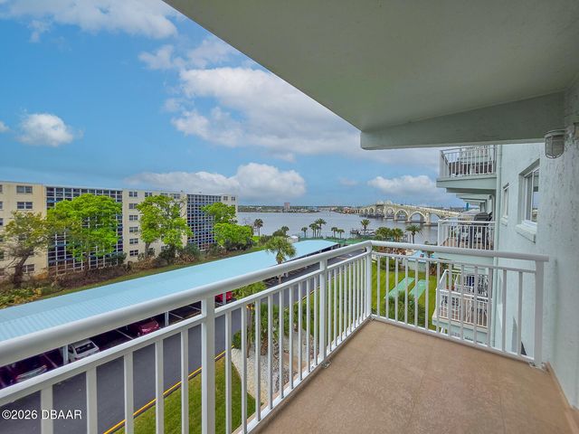 100 Silver Beach Ave Apt 614, Daytona Beach, FL 32118