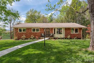 47 Deerwood Drive, Asheville, NC 28805