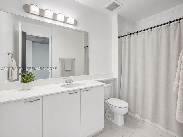 234 NE 3rd St 1007, Miami, FL 33132